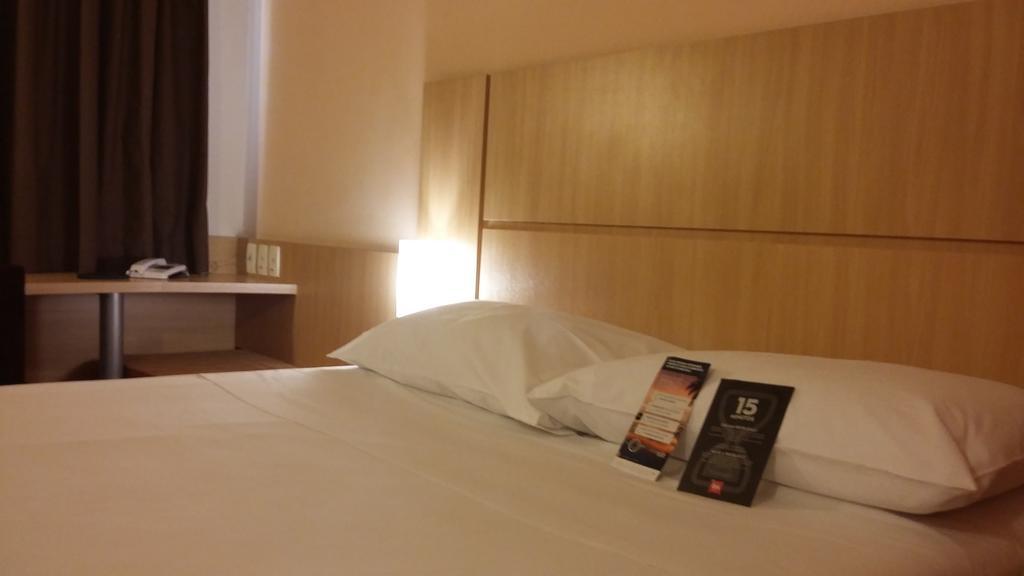Hotel Ibis Belo Horizonte Savassi Exterior foto
